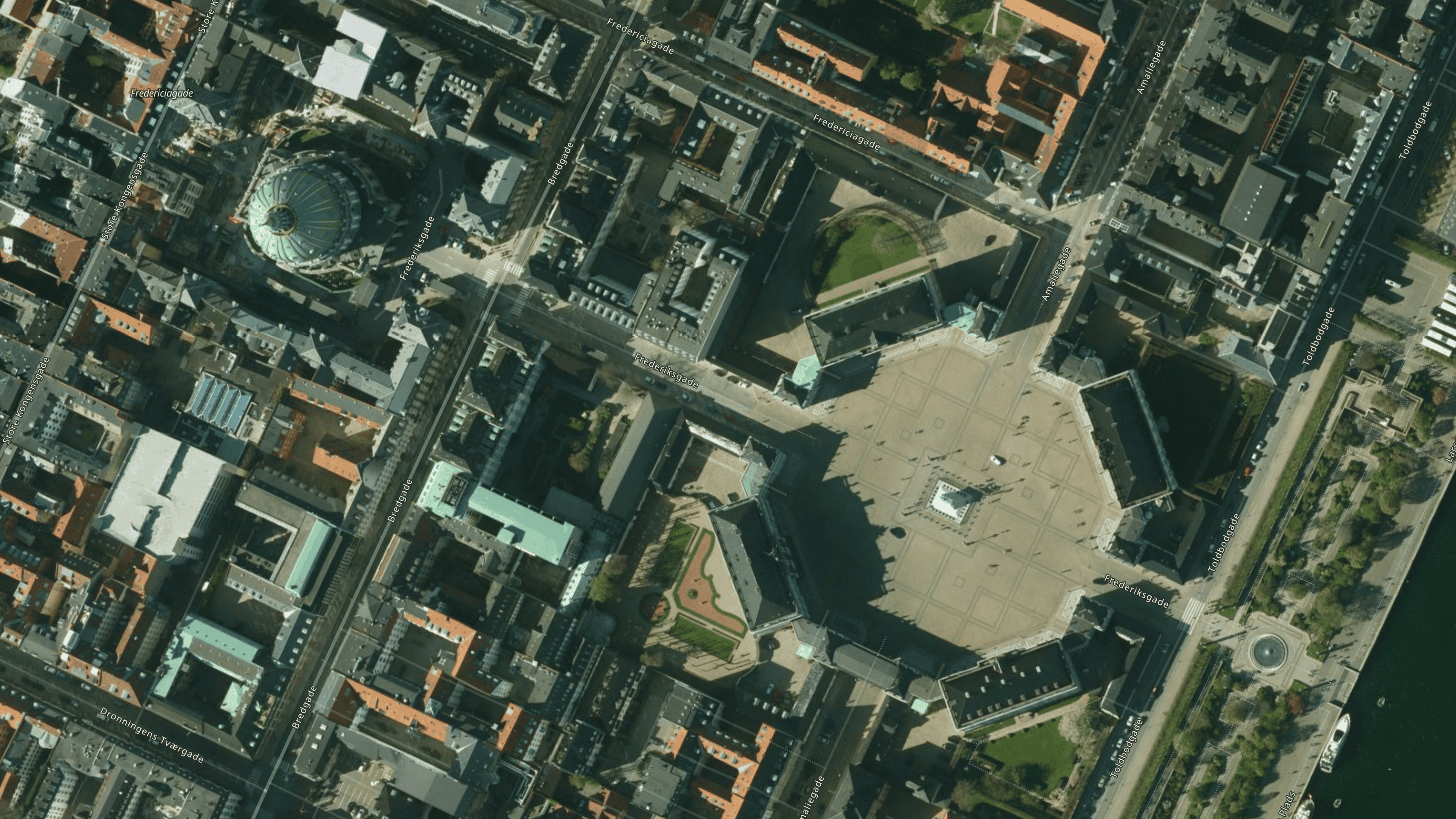 Aerial imagery map service